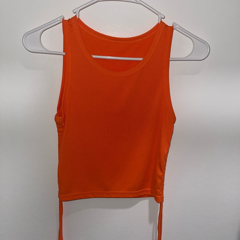 Orange top